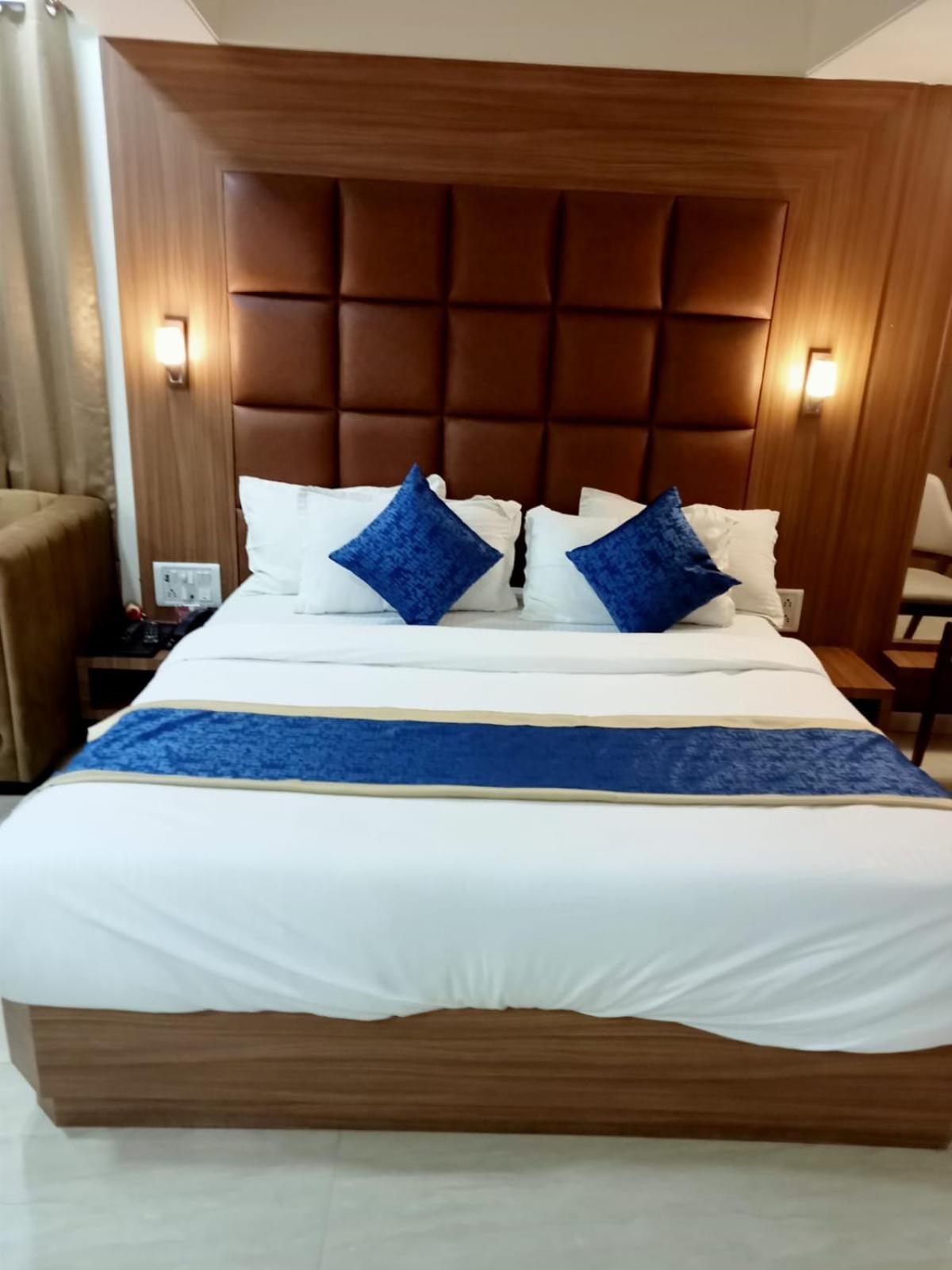 Hotel Jk Regency, Mumbai International Extérieur photo
